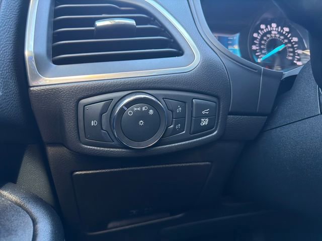 Certified 2022 Ford Edge Titanium AWD/4WD image 27