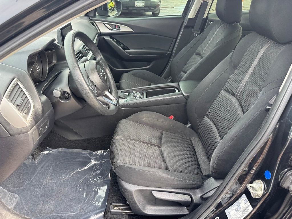 Used 2018 MAZDA MAZDA3 Sport w/ Preferred Equipment Package FWD image 7