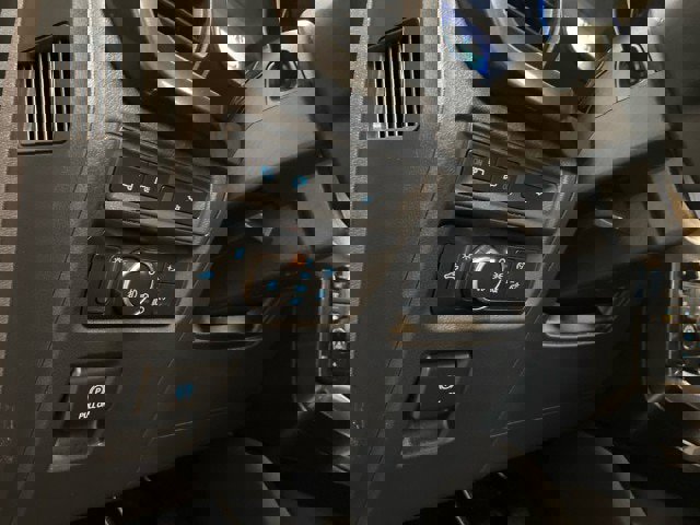 Certified 2022 Ford F150 XLT w/ Equipment Group 302A High image 18