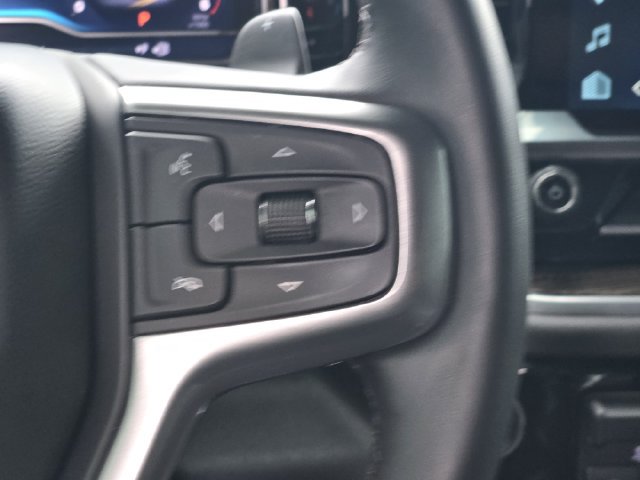 Used 2025 Chevrolet Silverado 1500 LT Trail Boss w/ Convenience Package II AWD/4WD image 25