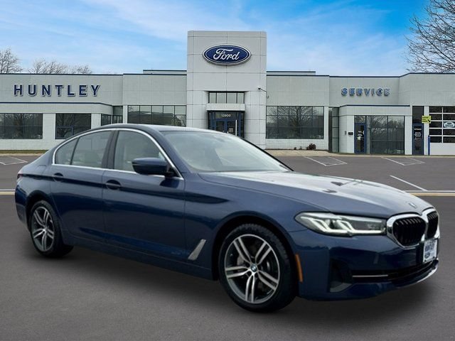 Used 2023 BMW 530i xDrive w/ Convenience Package AWD/4WD image 2