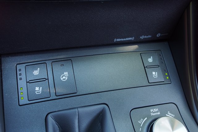 Used 2025 Lexus IS 350 F Sport w/ Navigation Package RWD image 30