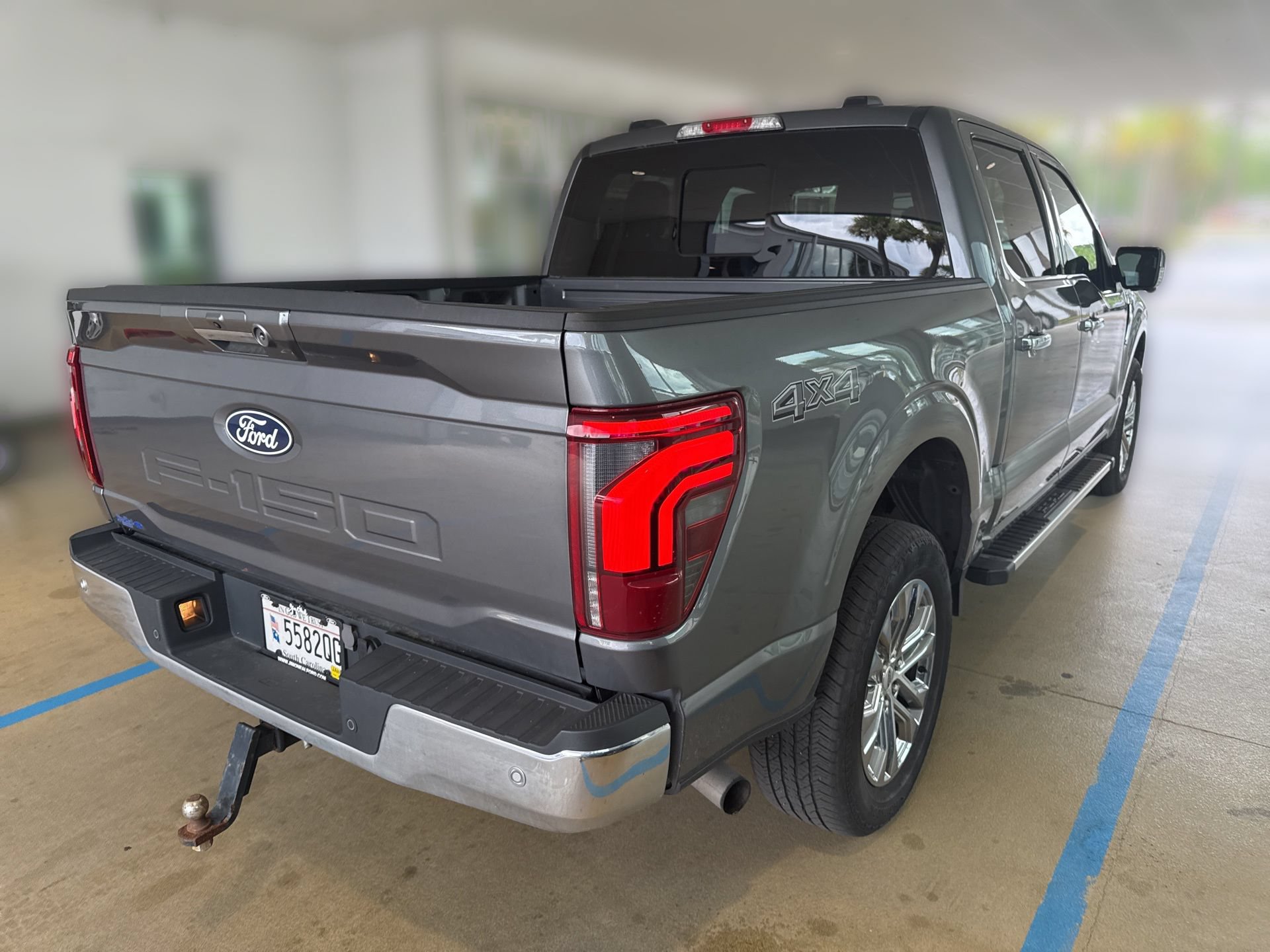 Certified 2024 Ford F150 Lariat w/ Tow/Haul Package AWD/4WD image 4