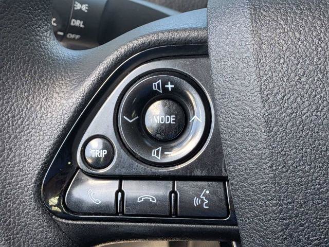 Used 2019 Toyota Prius FWD image 22