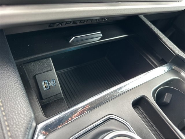 Certified 2022 Ford Expedition XLT image 28