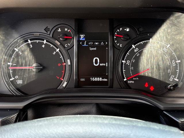 Used 2022 Toyota 4Runner SR5 RWD image 21