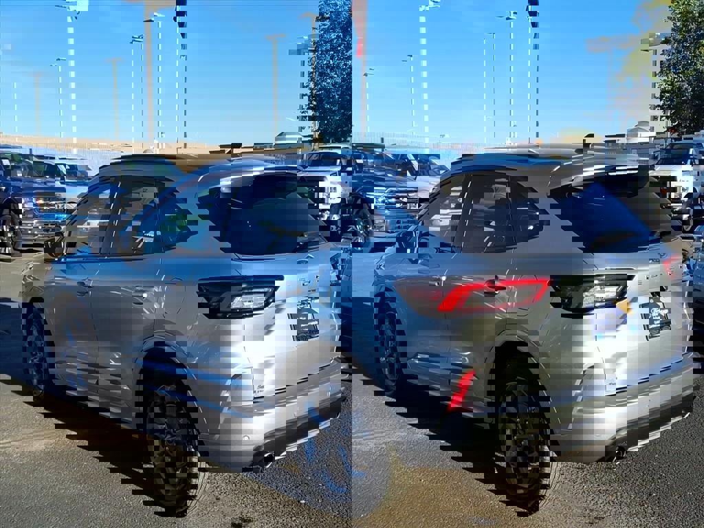 Certified 2023 Ford Escape ST-Line w/ Tech Pack #1 image 6