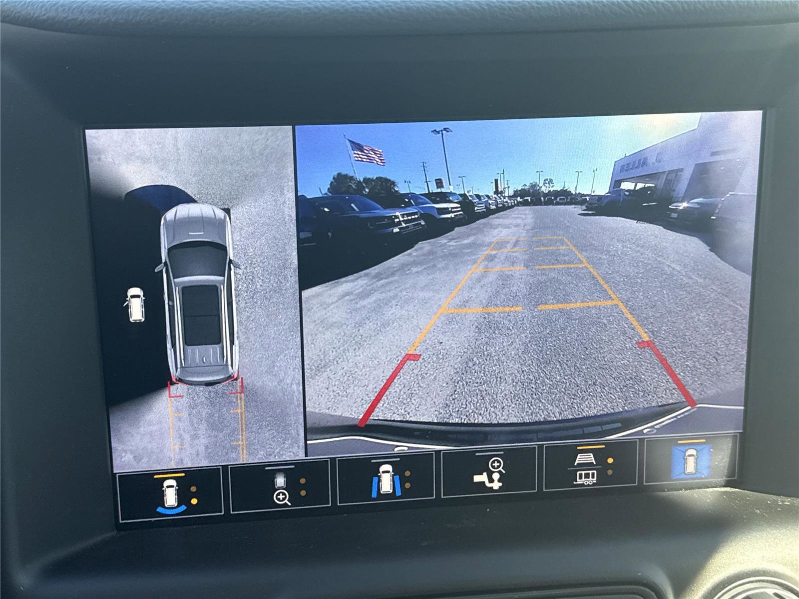 Used 2022 GMC Terrain Denali w/ Black Diamond Edition image 14