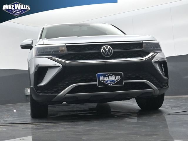 Used 2022 Volkswagen Taos SE FWD image 18