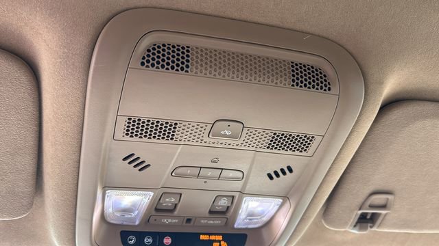 Used 2020 Cadillac XT6 Premium Luxury w/ Platinum Package image 24