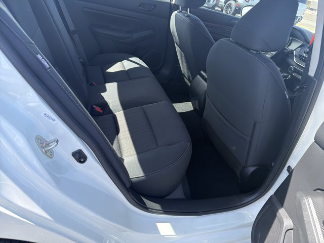 Used 2025 Nissan Altima 2.5 SV FWD image 15
