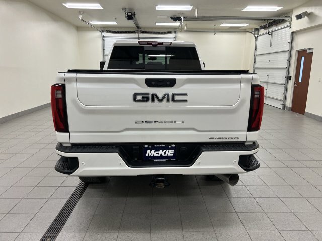 Used 2025 GMC Sierra 2500 Denali Ultimate AWD/4WD image 5