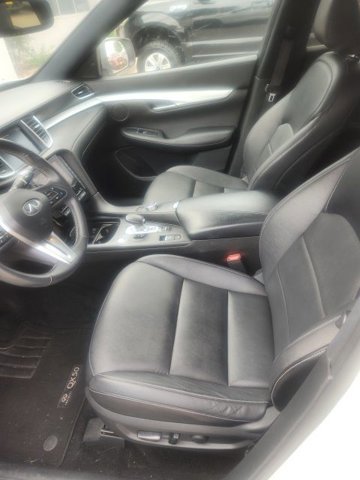 Used 2021 INFINITI QX50 Luxe w/ Appearance Package AWD/4WD image 5