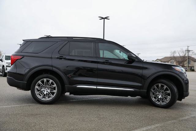 Certified 2025 Ford Explorer Active w/ Active Comfort Package image 7