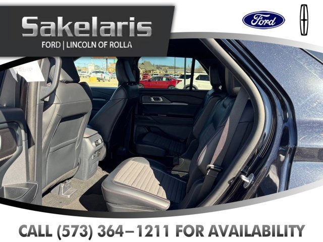 Certified 2025 Ford Explorer ST-Line AWD/4WD image 31