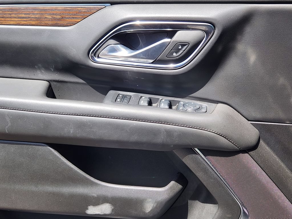 Used 2024 Chevrolet Tahoe High Country AWD/4WD image 22
