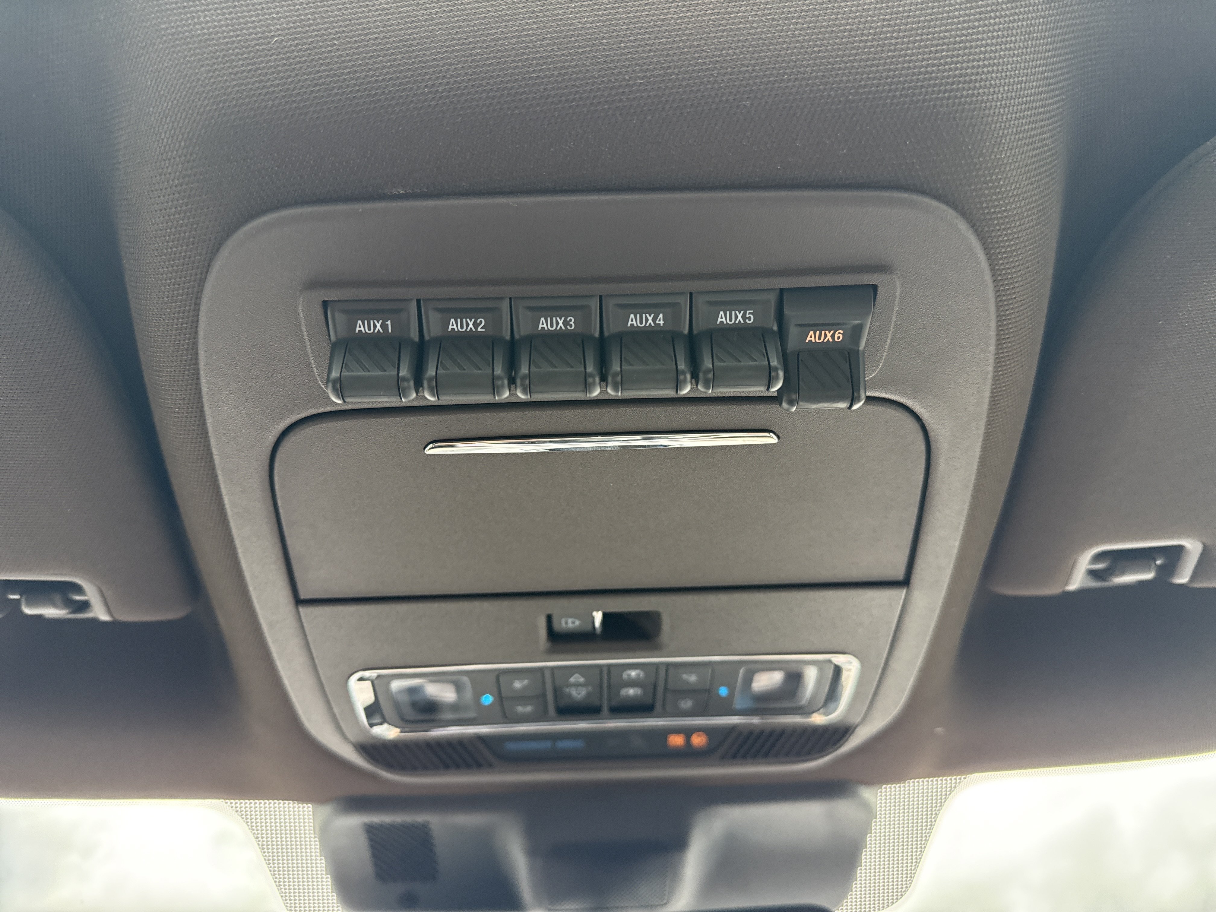 Certified 2024 Ford F350 King Ranch AWD/4WD image 36
