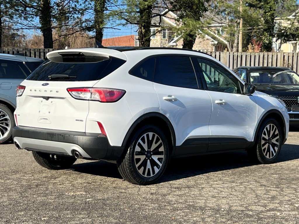 Certified 2020 Ford Escape SE Sport image 4