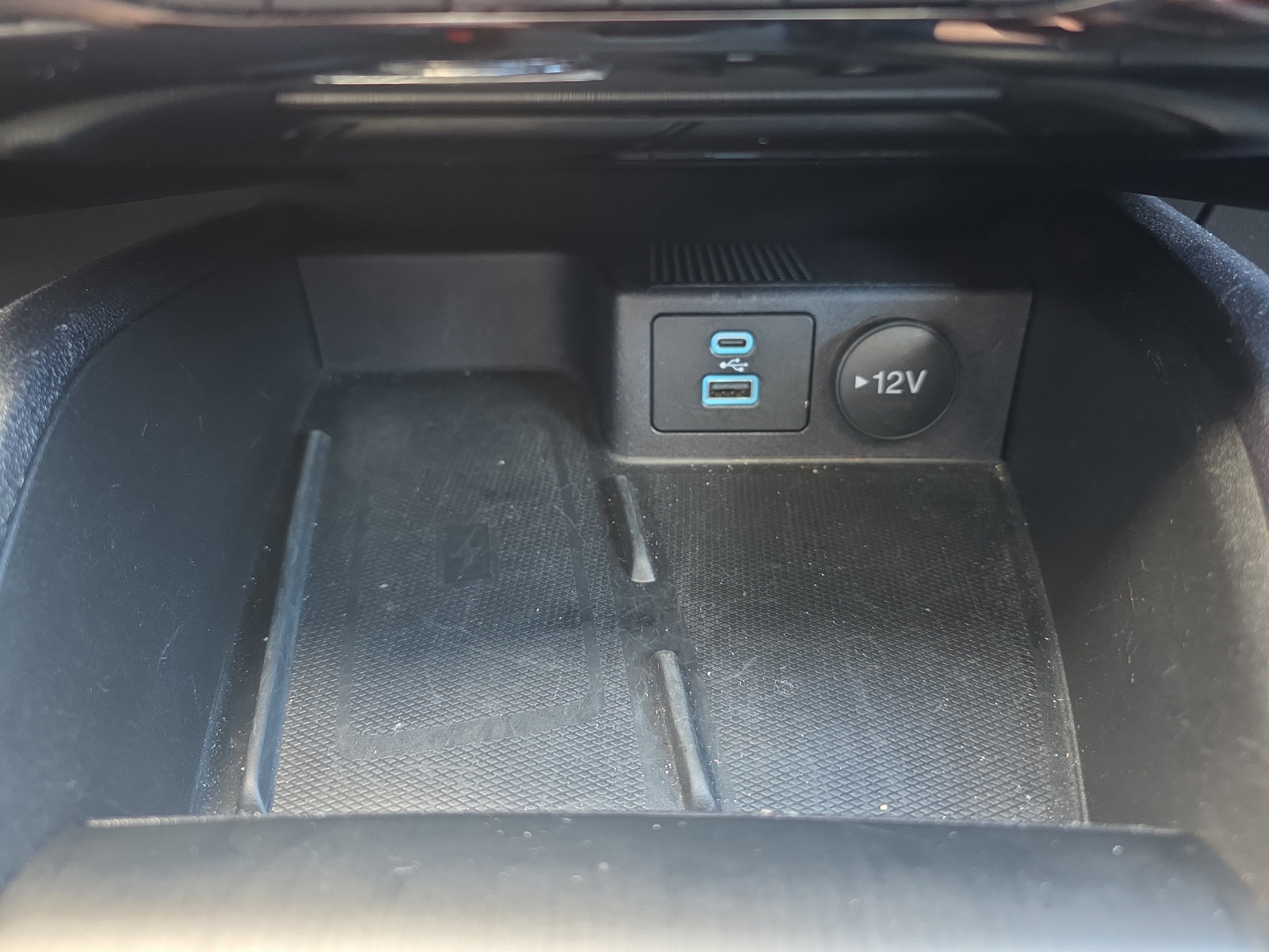 Certified 2022 Ford Escape SEL w/ Technology Package image 44