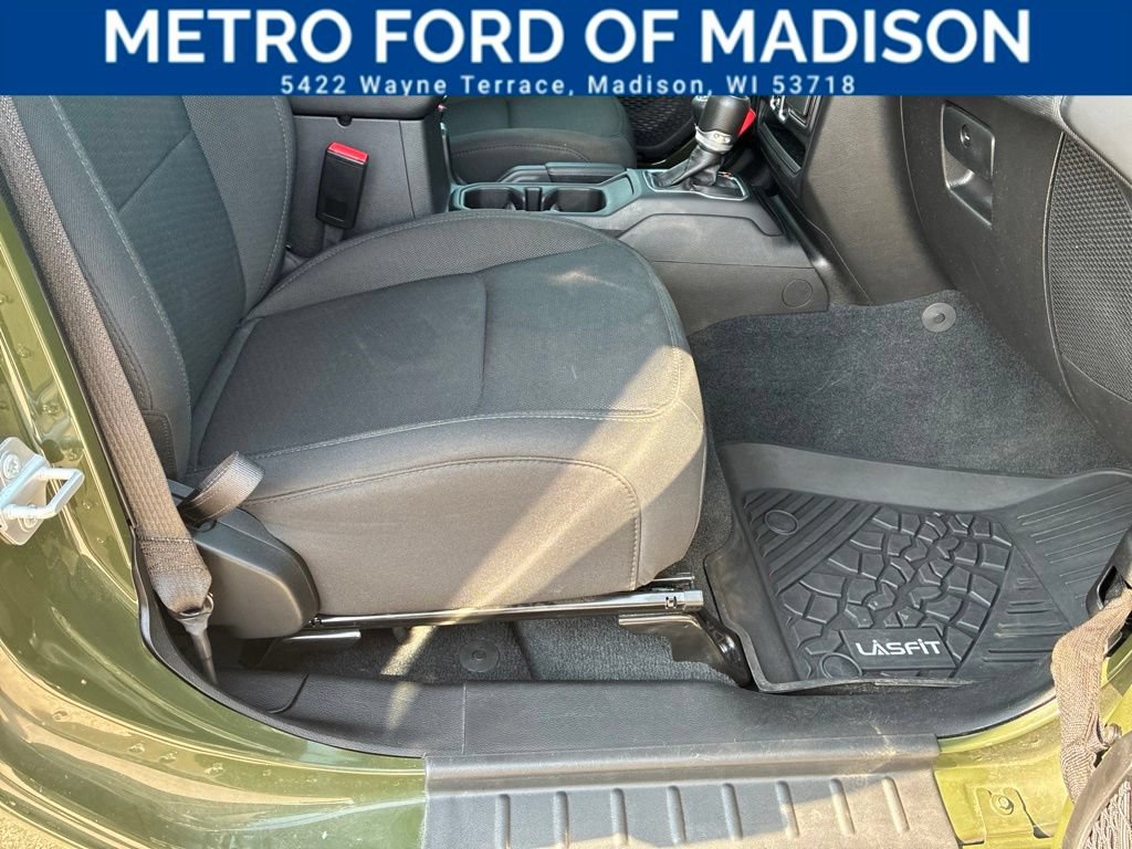 Used 2023 Jeep Gladiator Sport AWD/4WD image 53