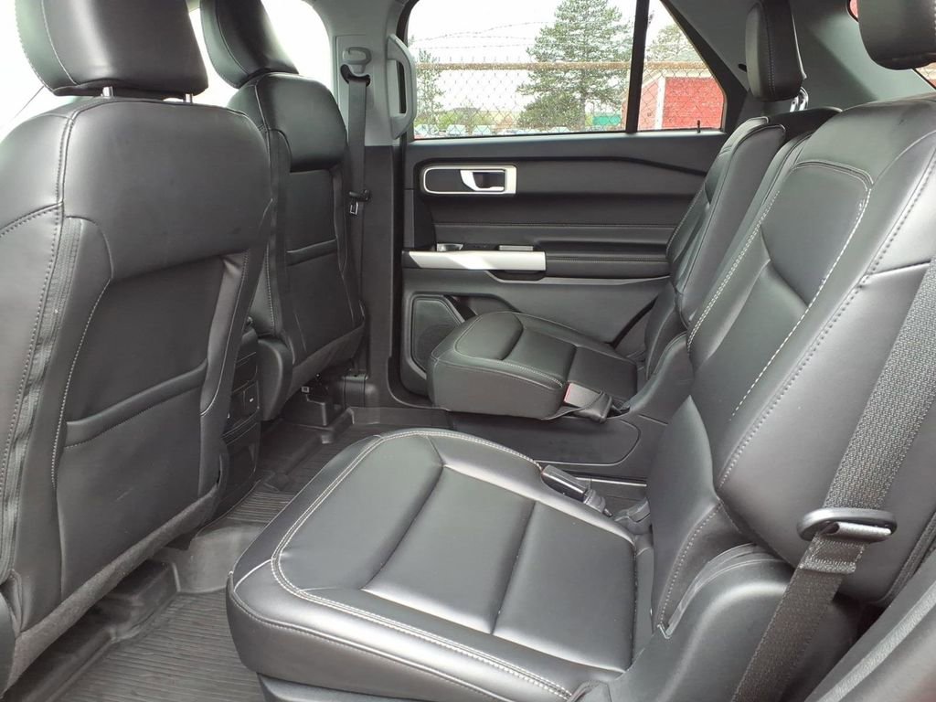 Certified 2023 Ford Explorer XLT w/ Equipment Group 202A AWD/4WD image 12