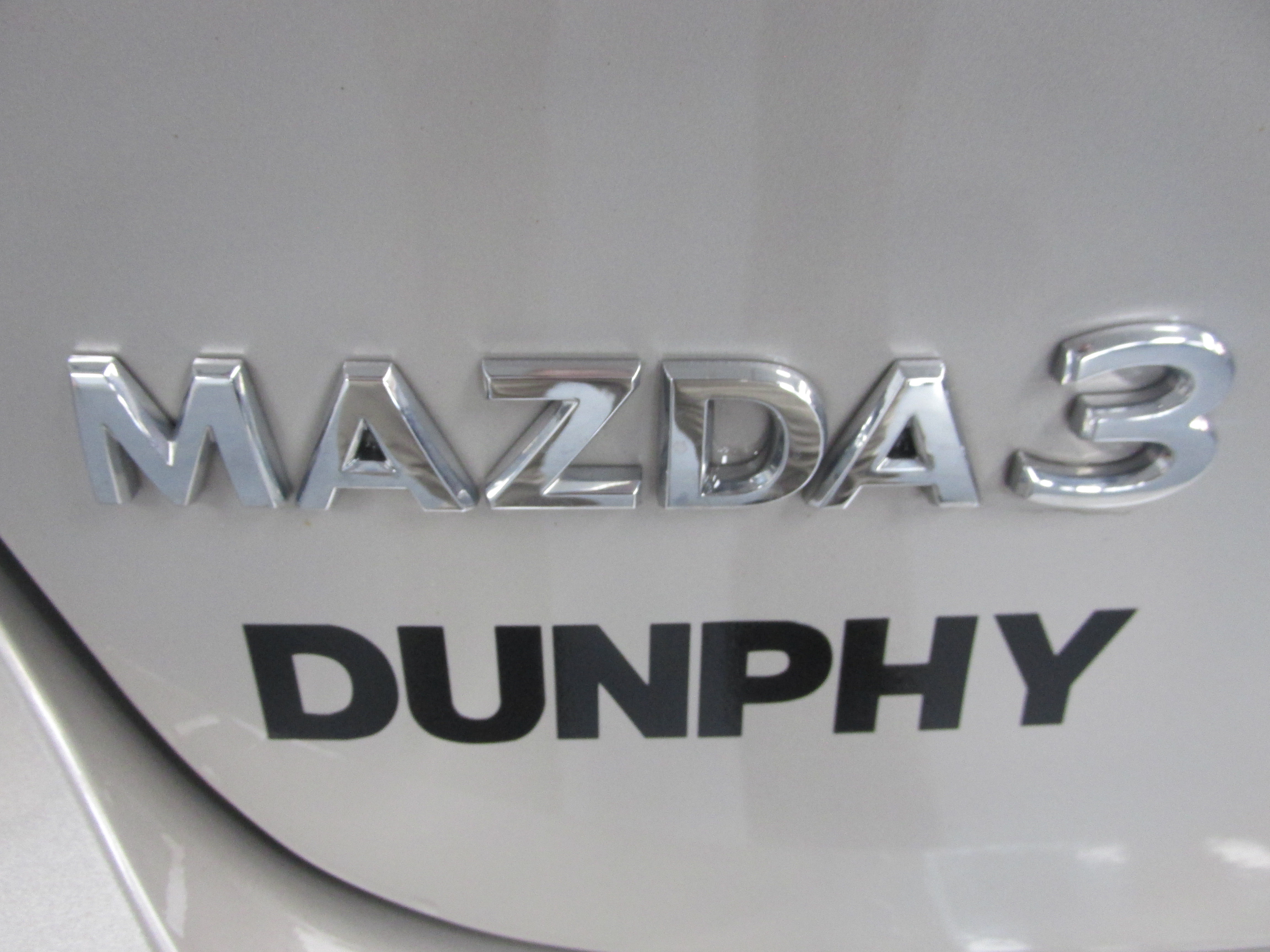 Used 2024 MAZDA MAZDA3 s FWD image 17