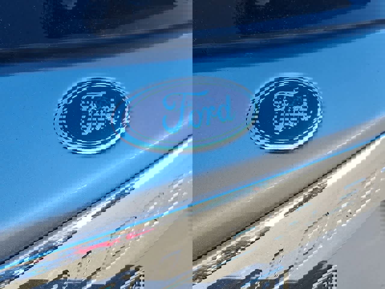 Certified 2023 Ford Explorer XLT image 28