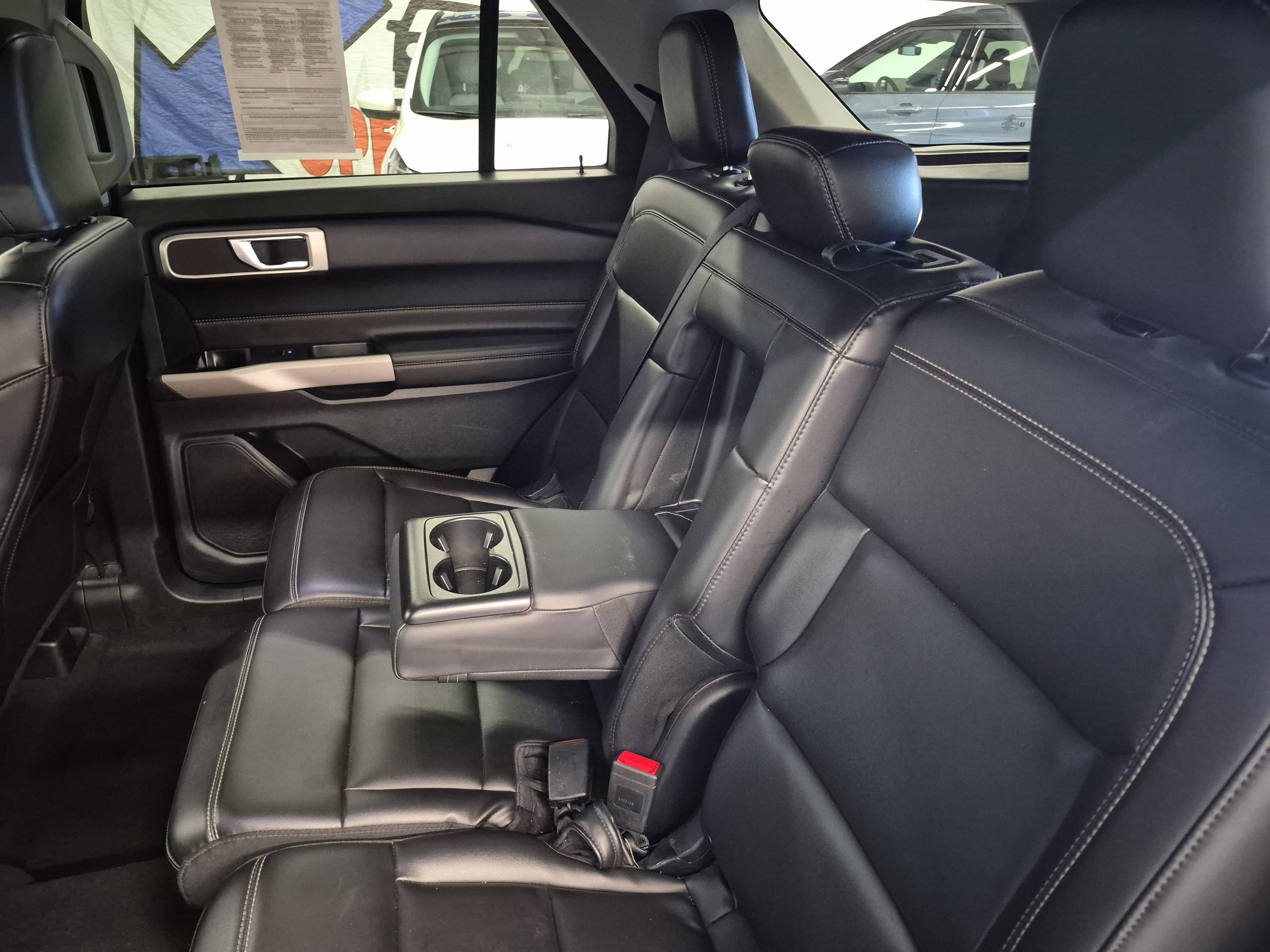 Certified 2024 Ford Explorer XLT w/ Equipment Group 202A AWD/4WD image 16