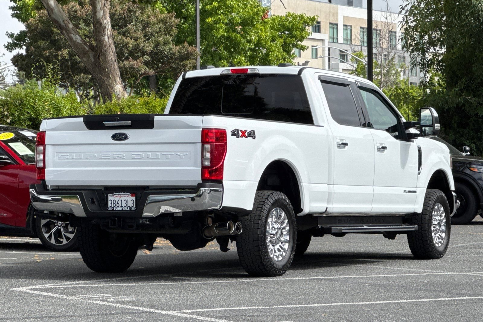 Certified 2022 Ford F250 XLT w/ XLT Premium Package AWD/4WD image 4