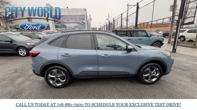 Certified 2025 Ford Escape ST-Line w/ Cold Weather Package AWD/4WD image 4
