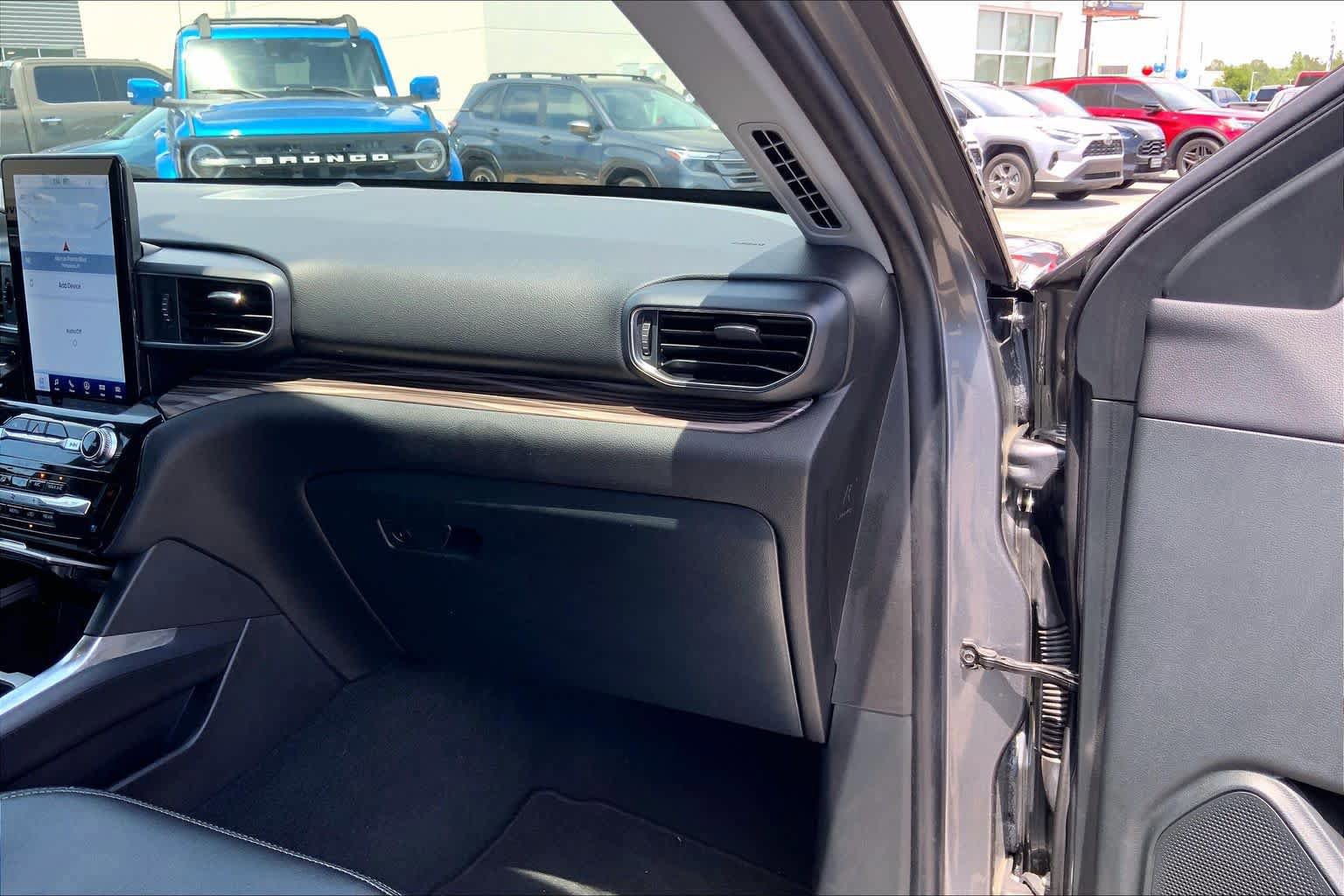 Certified 2024 Ford Explorer Limited w/ Limited Technology Package RWD image 18
