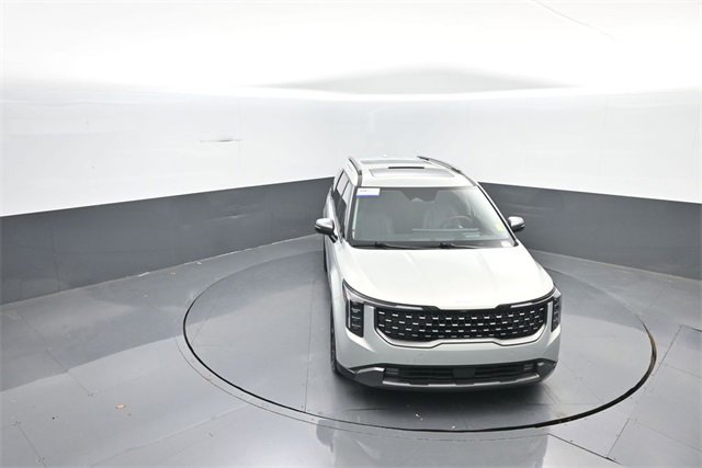 Used 2025 Kia Carnival SX Prestige image 16