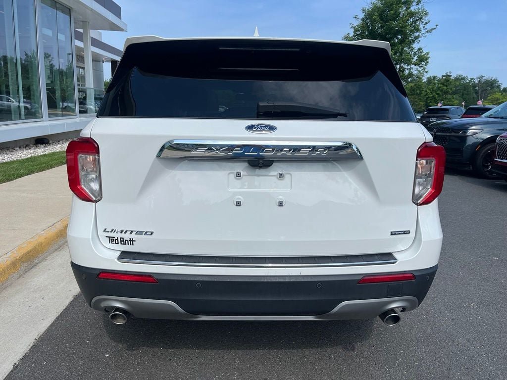 Certified 2021 Ford Explorer Limited w/ Hybrid Equipment Group 310A AWD/4WD image 8