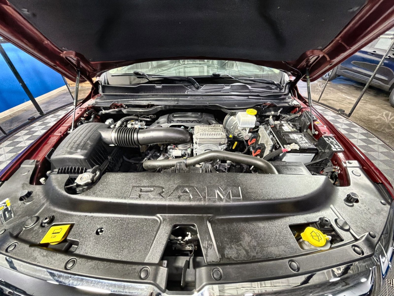 Used 2022 RAM 1500 Laramie AWD/4WD image 31