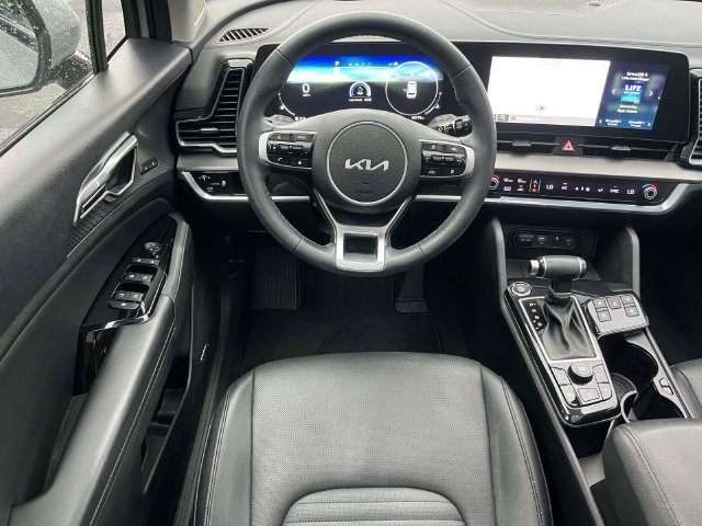 Used 2024 Kia Sportage SX FWD image 16