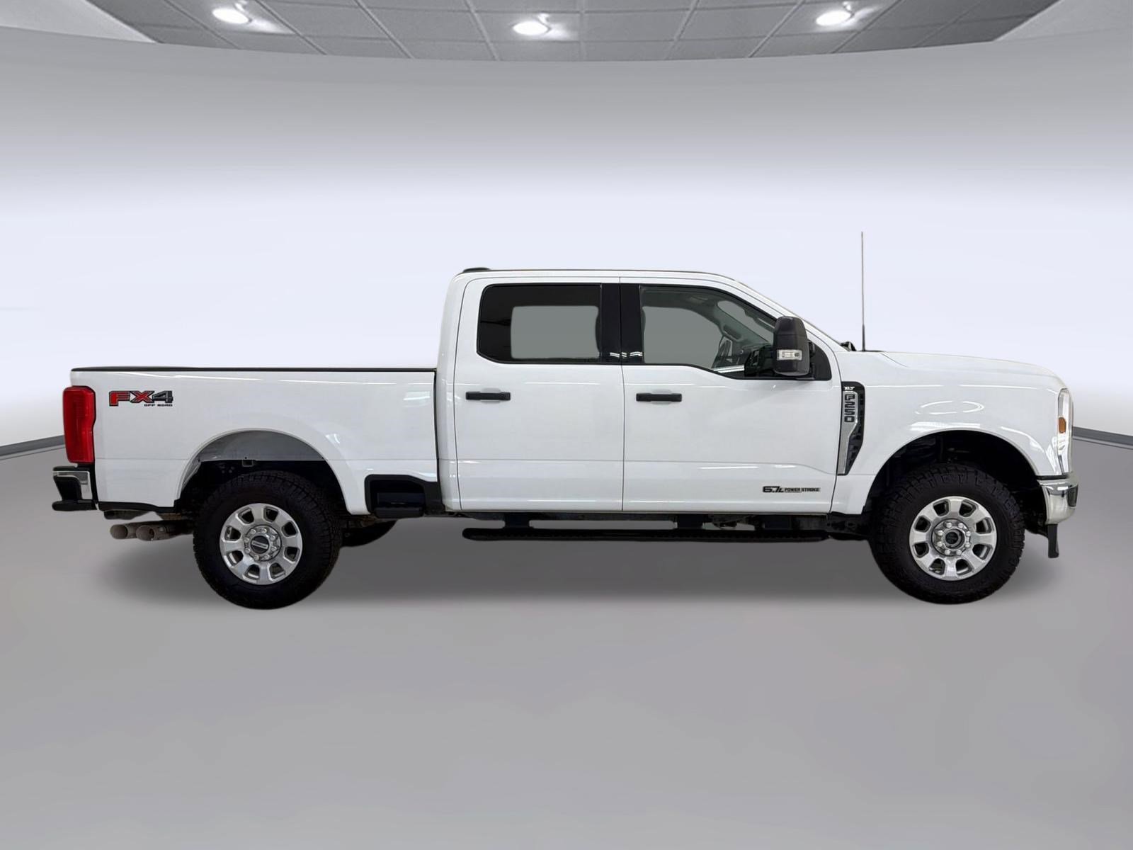 Certified 2024 Ford F250 XLT w/ FX4 Off-Road Package AWD/4WD image 8