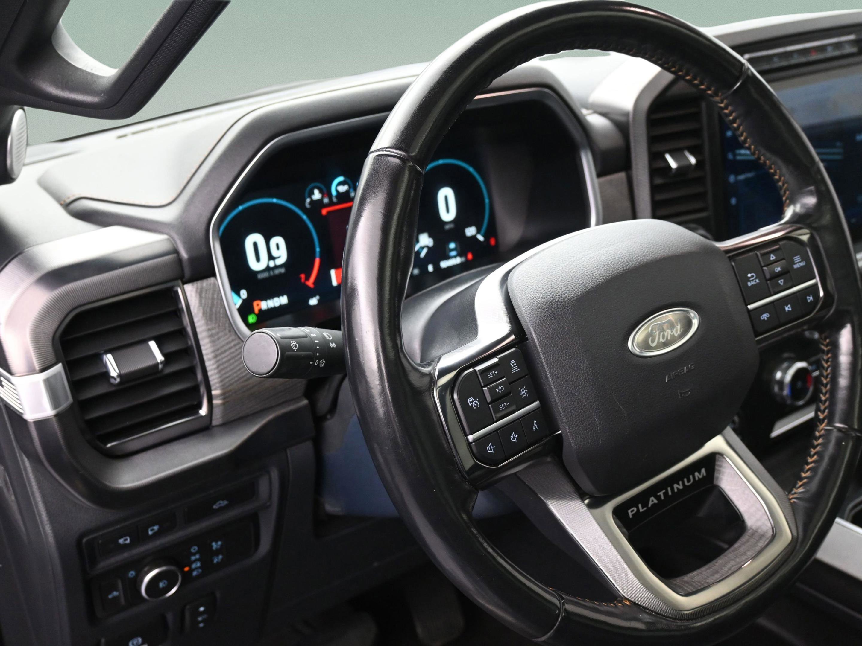 Certified 2022 Ford F150 Platinum w/ Equipment Group 701A High image 32