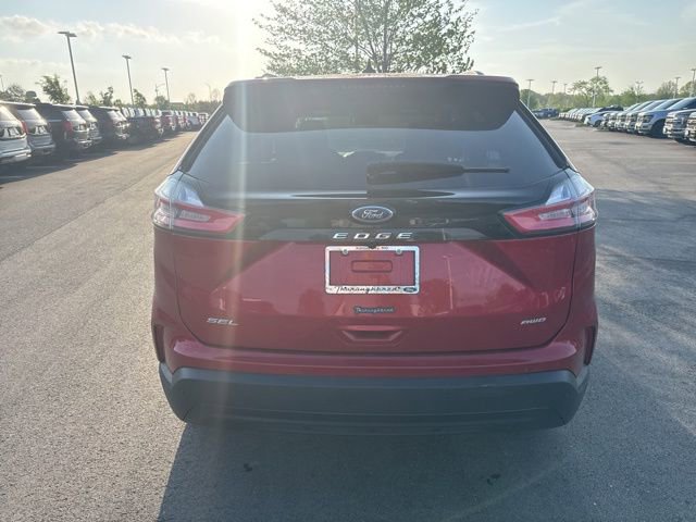 Certified 2022 Ford Edge SEL w/ Sport Appearance Package AWD/4WD image 5