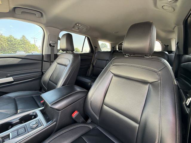 Certified 2023 Ford Explorer XLT w/ Equipment Group 202A AWD/4WD image 16