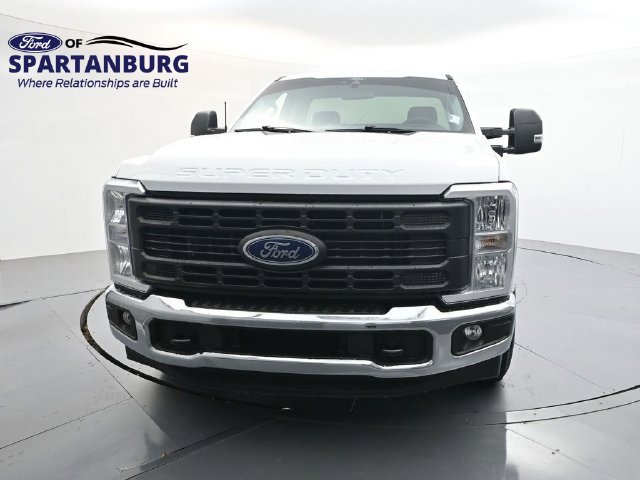 Certified 2026 Ford F250 XL w/ XL Chrome Package RWD image 2