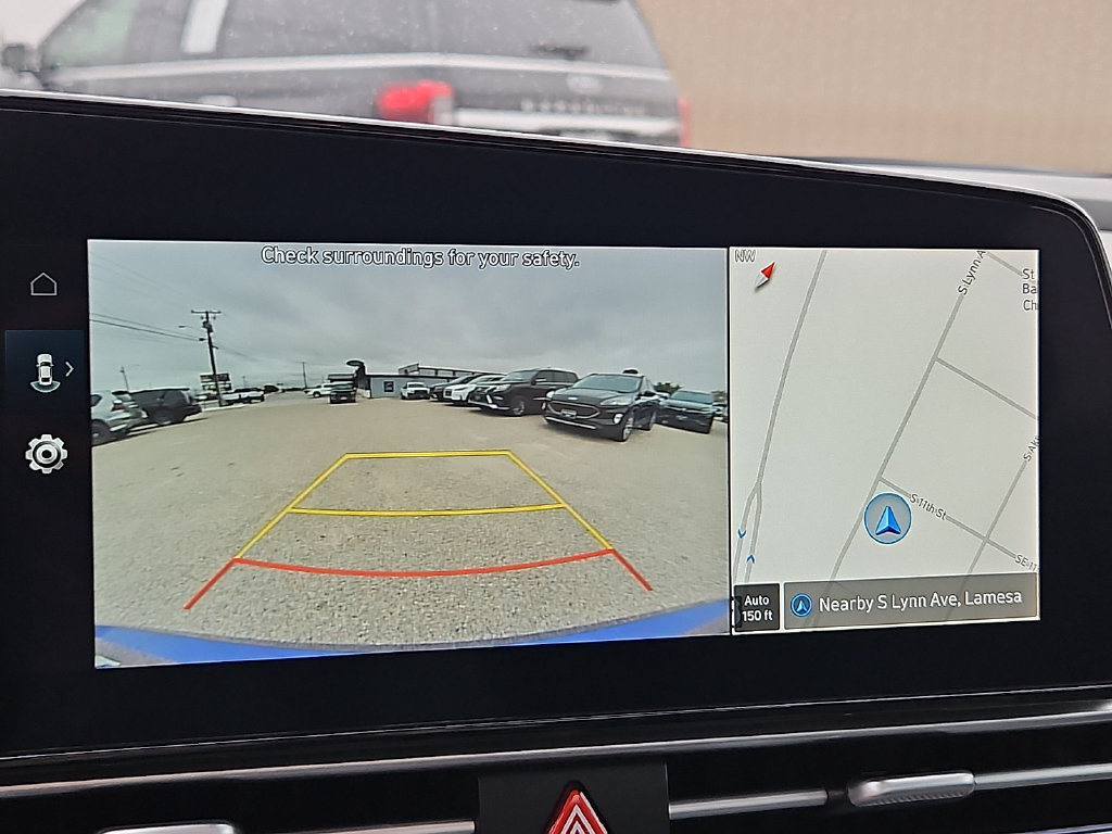 Used 2025 Hyundai Elantra SEL FWD image 23