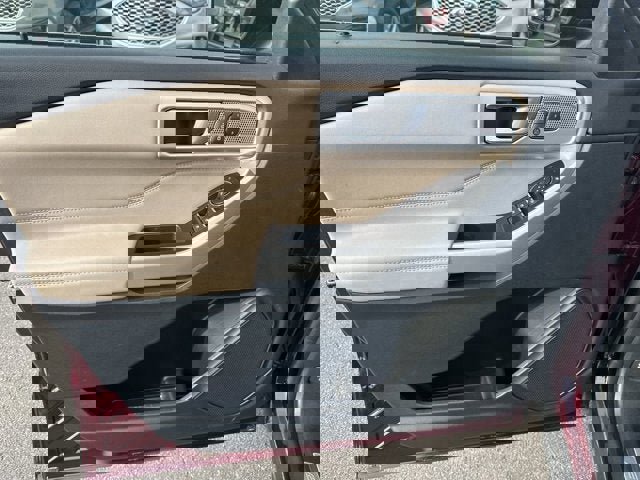 Certified 2022 Ford Explorer Limited w/ Equipment Group 301A image 11