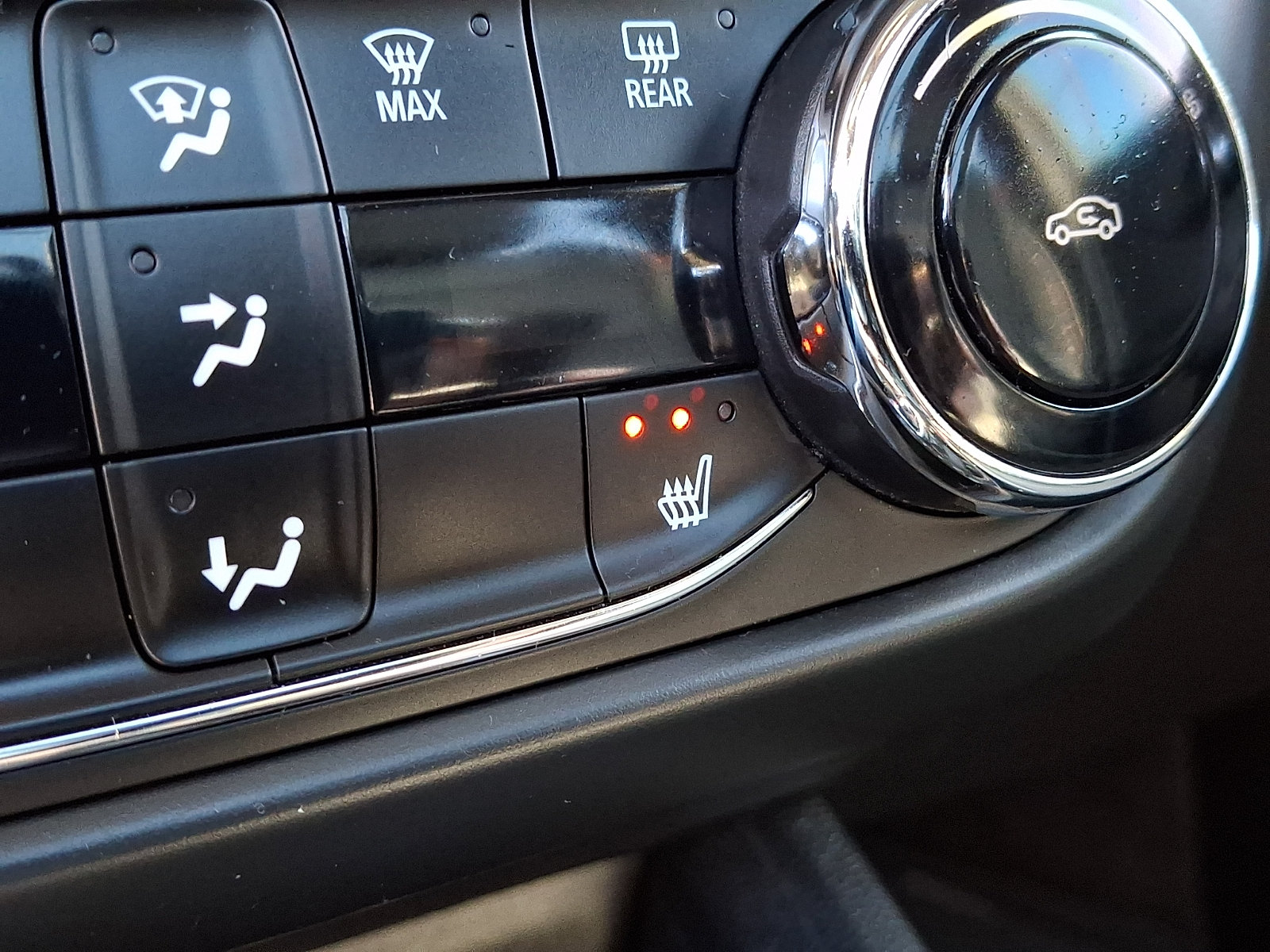 Used 2022 Chevrolet TrailBlazer RS w/ Sun and Liftgate Package AWD/4WD image 26