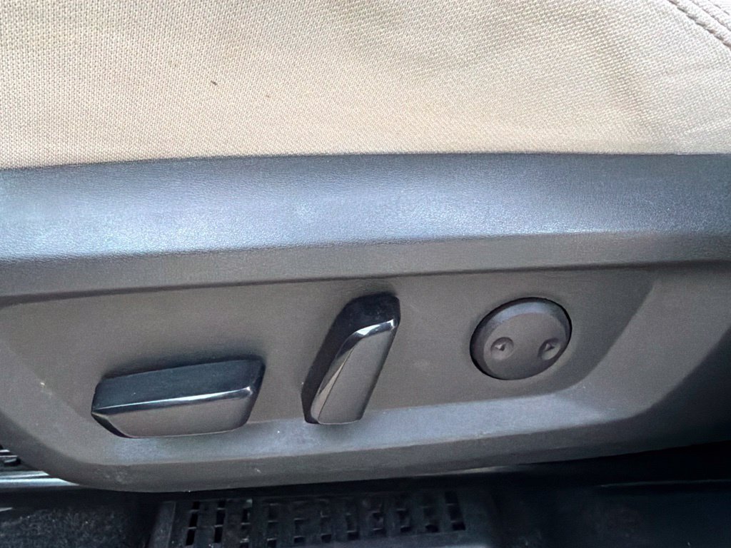Used 2023 Nissan Rogue SV FWD image 25