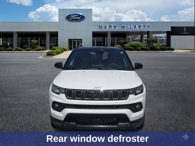 Used 2024 Jeep Compass Latitude w/ Altitude Special Edition AWD/4WD image 9
