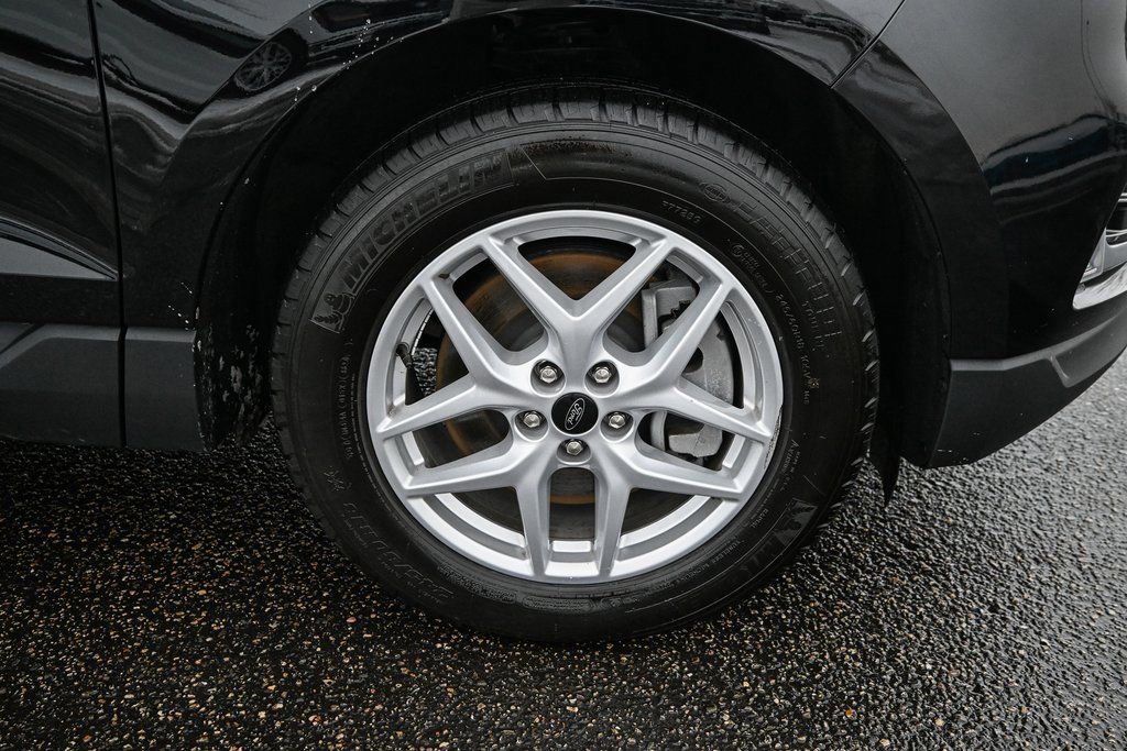Certified 2024 Ford Edge SEL w/ Convenience Package image 18