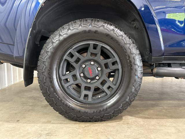 Used 2021 Toyota 4Runner SR5 Premium w/ Moonroof Package AWD/4WD image 21