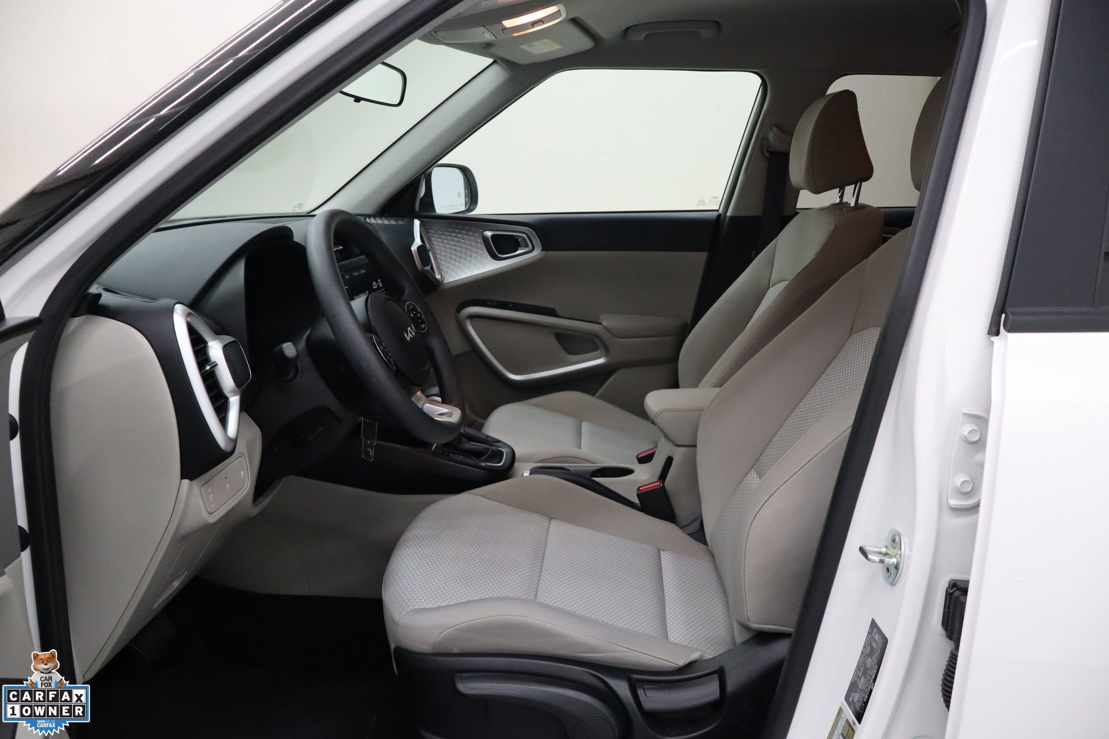 Used 2022 Kia Soul LX image 26