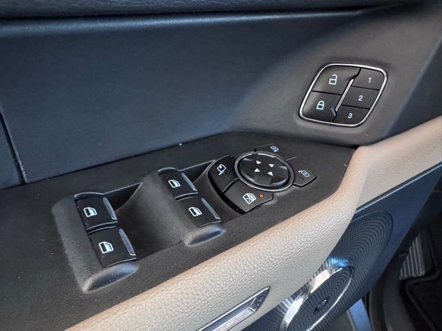 Certified 2023 Ford Expedition Limited image 11