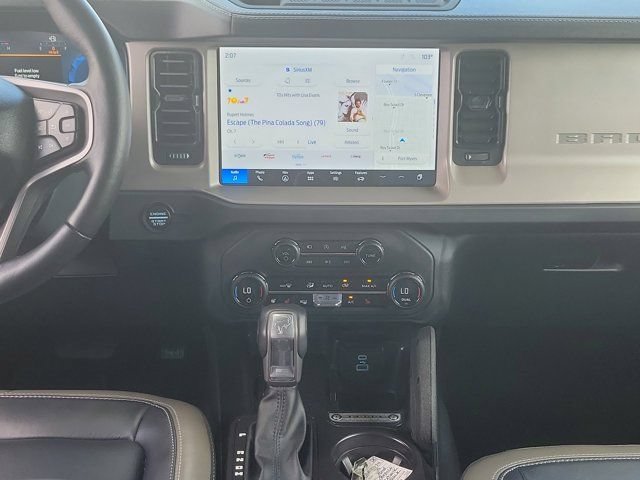 Certified 2025 Ford Bronco Outer Banks w/ Sasquatch Package AWD/4WD image 21